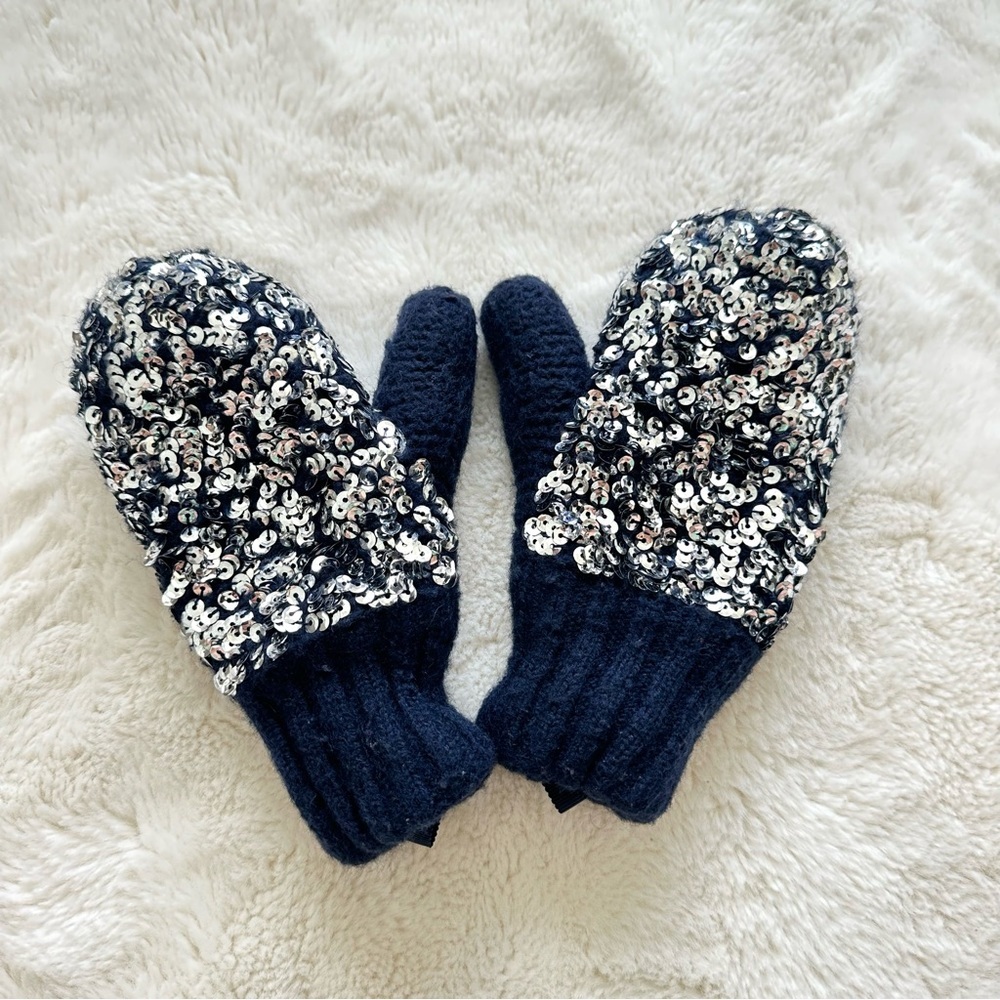 J. Crew girls mittens size 4-8 years